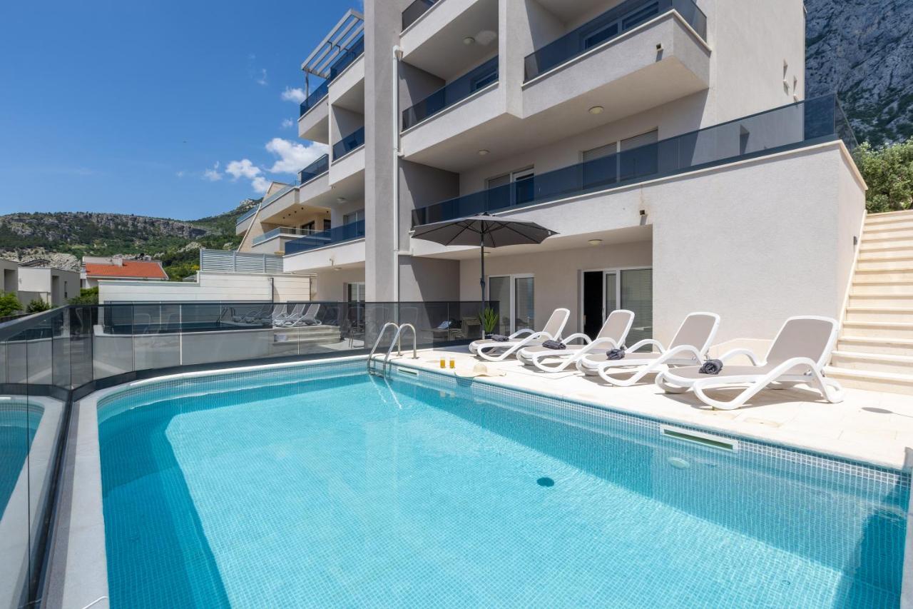 Villa Toni With Pool And Jacuzzi Makarska