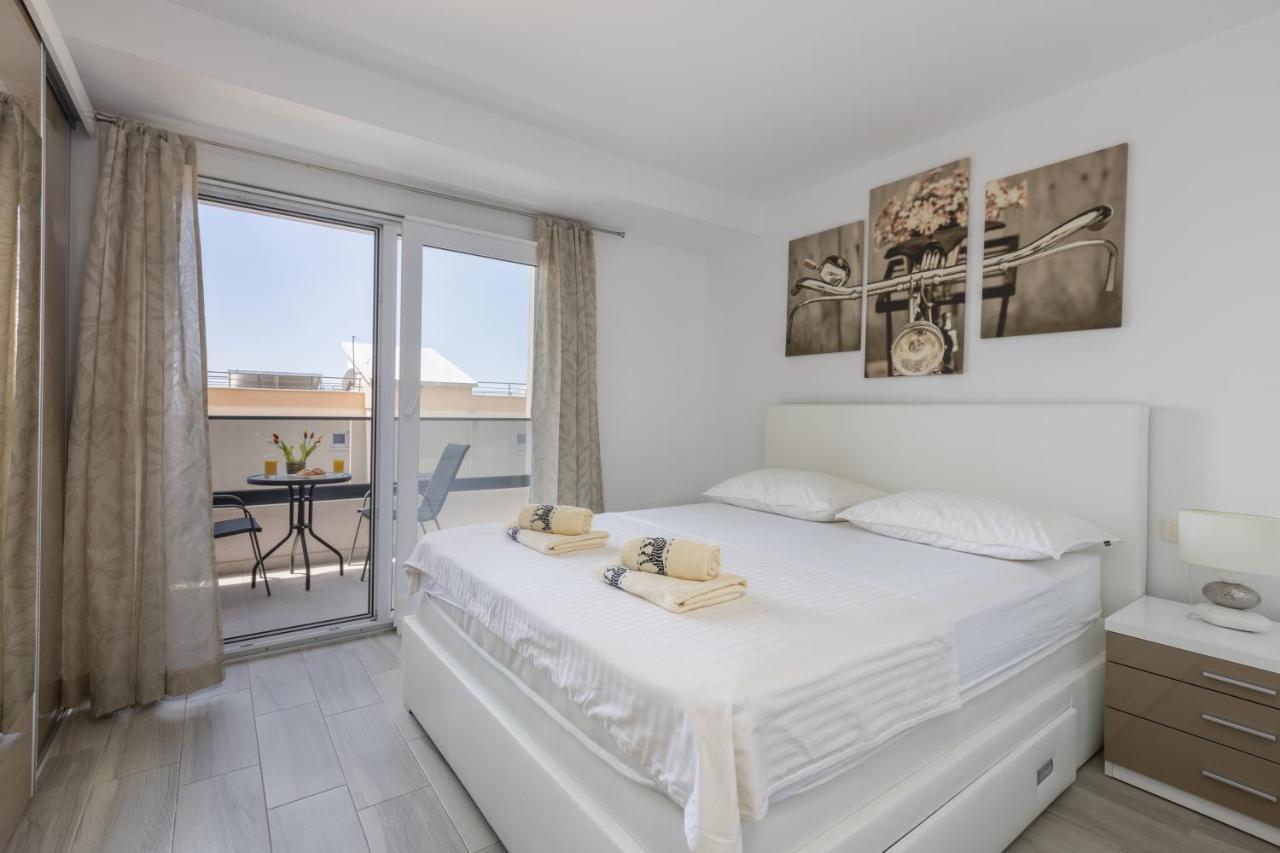 Villa Toni With Pool And Jacuzzi Makarska