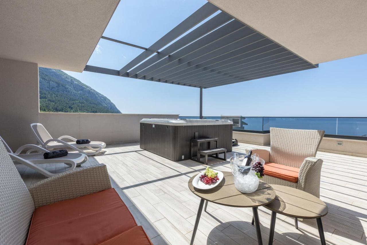 Villa Toni With Pool And Jacuzzi *